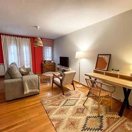 Apartamento Familiar En El Centro De Benasque Con Terraza Bagian luar foto