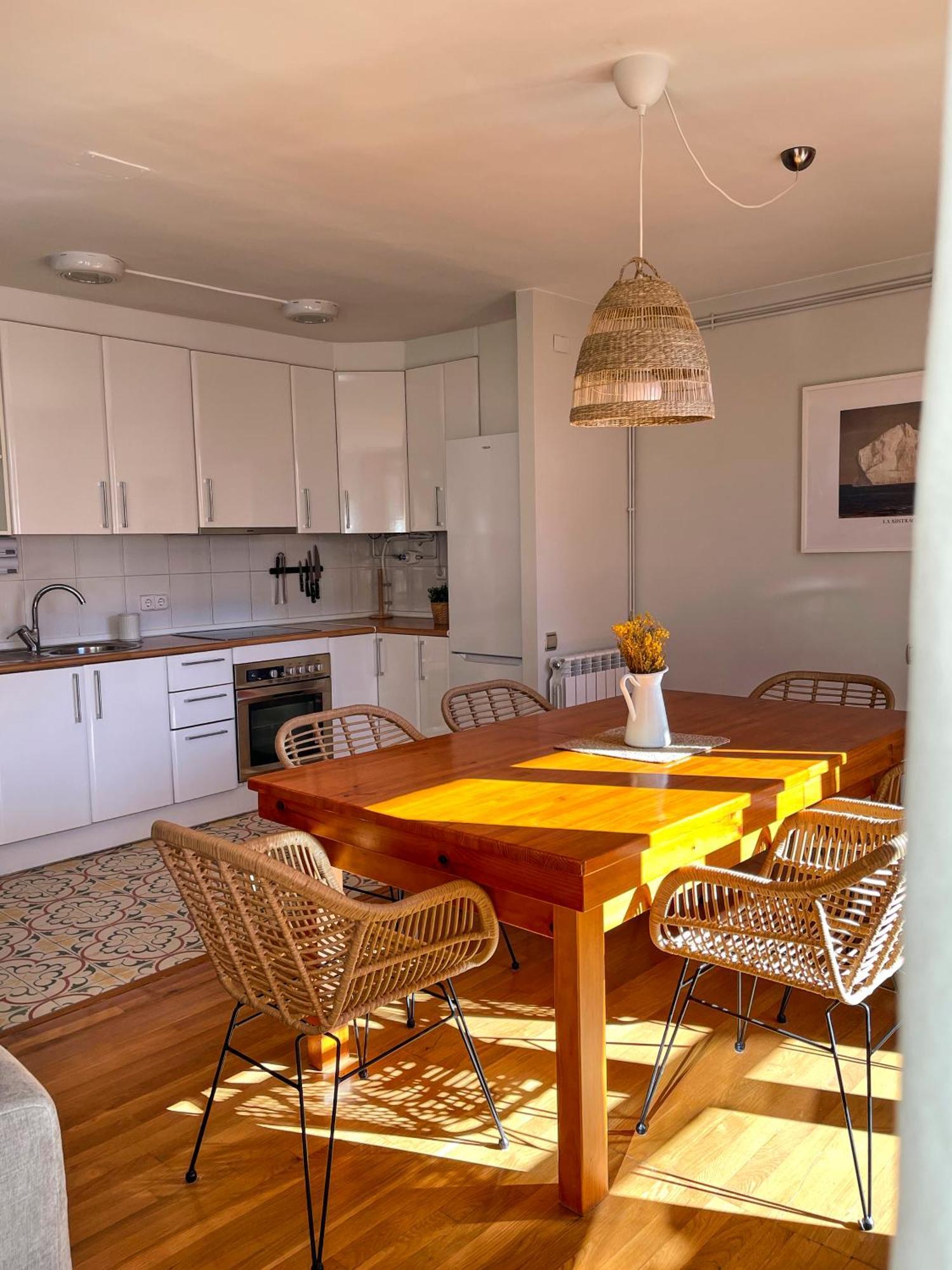 Apartamento Familiar En El Centro De Benasque Con Terraza Bagian luar foto